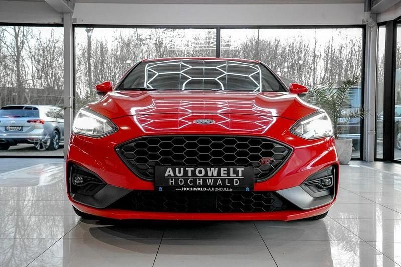 Gebraucht Ford Focus ST 190 PS (139 kW) 2020 Rot Limousine