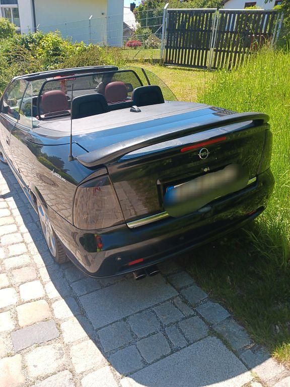 Gebraucht Opel Astra Cabriolet 147 PS (108 kW) 2004 Schwarz Cabrio