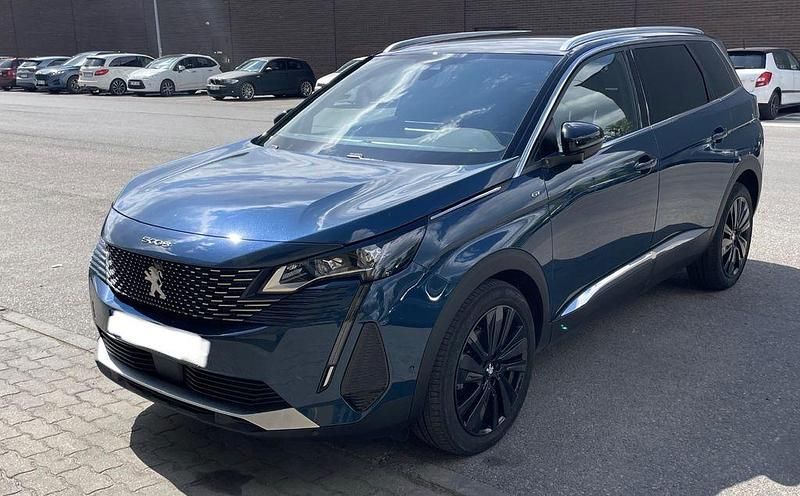 Blau Gebraucht 2021 Peugeot 5008 GT Van / Kleinbus | 22.900 € (Superpreis) - Bild 1/4