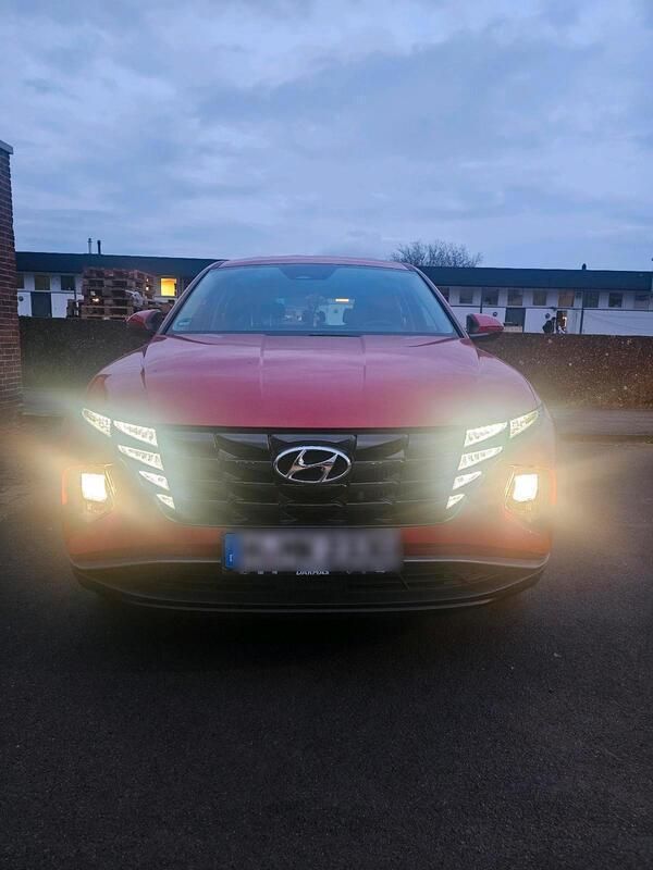 Rot Gebraucht 2023 Hyundai Tucson SUV | 23.000 € - Bild 1/4