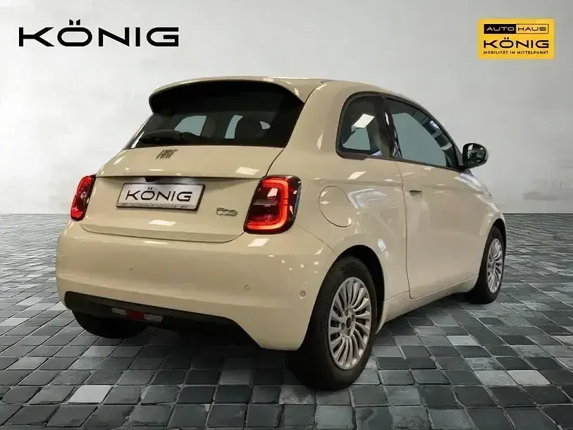 Gebraucht Fiat 500e 86 kW (118 PS) 2023 Weiss Limousine