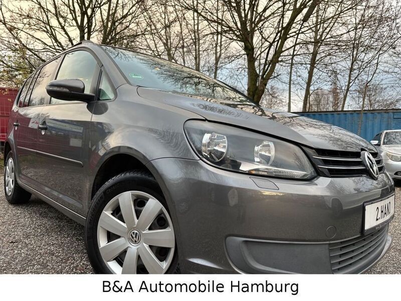 Pepper grey metallic Gebraucht 2011 VW Touran Trendline Van / Kleinbus | 8.990 € (Teuer) - Bild 1/4