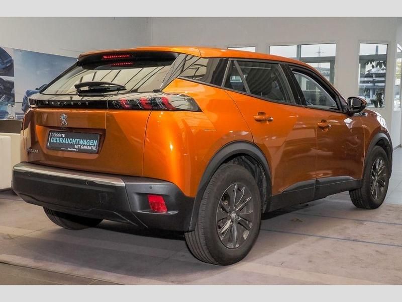 Gebraucht Peugeot e-2008 Active 100 kW (136 PS) 2021 Orange SUV