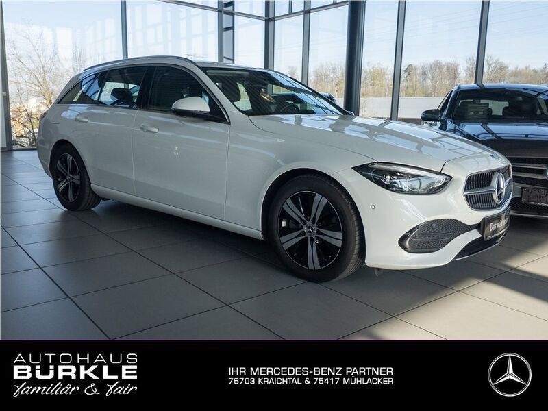 Weiß Gebraucht 2023 Mercedes C220 Advanced Plus Limousine | 39.960 € (Fairer Preis) - Bild 1/4