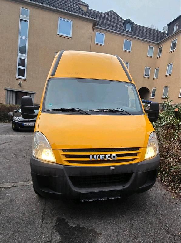 Gebraucht Iveco Daily 136 PS (100 kW) 2007 Gelb Limousine