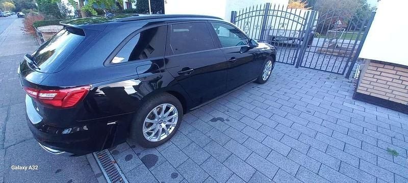 Gebraucht Audi A4 Advanced 163 PS (119 kW) 2020 Kombi