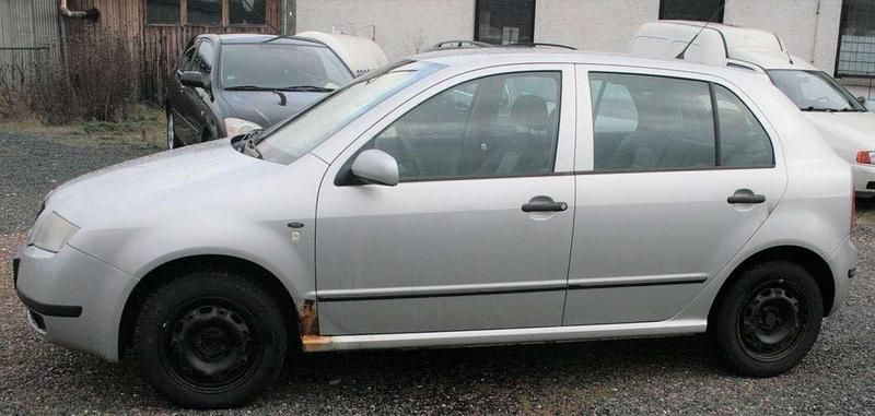 Gebraucht Skoda Fabia Comfort 68 PS (50 kW) 2002 Silber Limousine