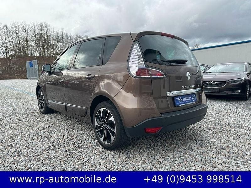 Gebraucht Renault Scénic III Bose Edition 131 PS (96 kW) 2016 Mokkabraun Van / Kleinbus