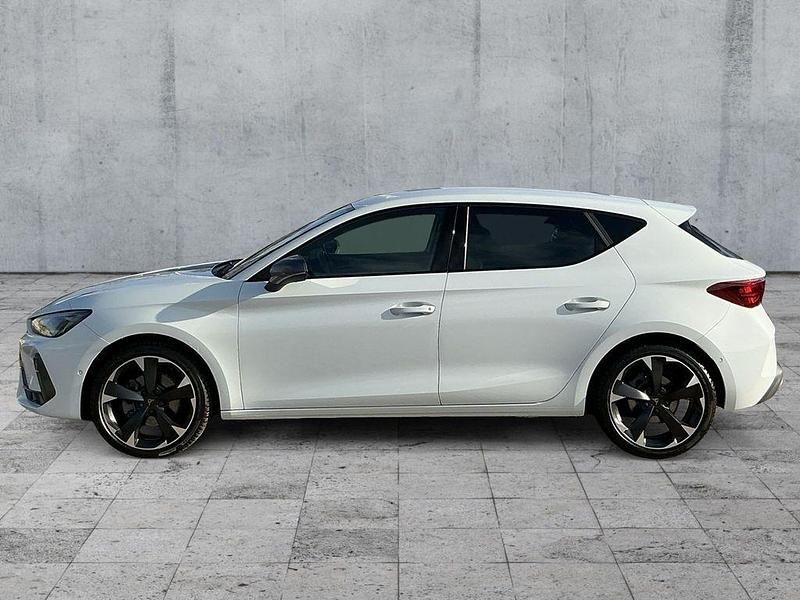 Usata Cupra Leon 150 CV (110 kW) 2025 Bianco Berlina