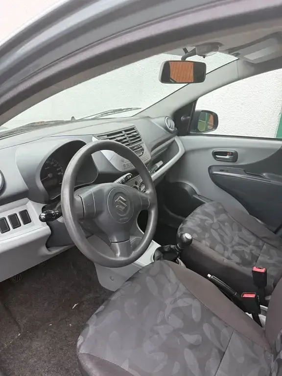 Gebraucht Suzuki Alto 68 PS (50 kW) 2011 Grau Kleinwagen