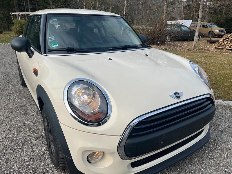 Gebraucht Mini ONE 75 PS (55 kW) 2016 Beige Kleinwagen