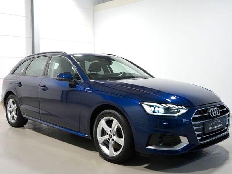 Gebraucht Audi A4 Ambiente 163 PS (119 kW) 2023 Blau Kombi