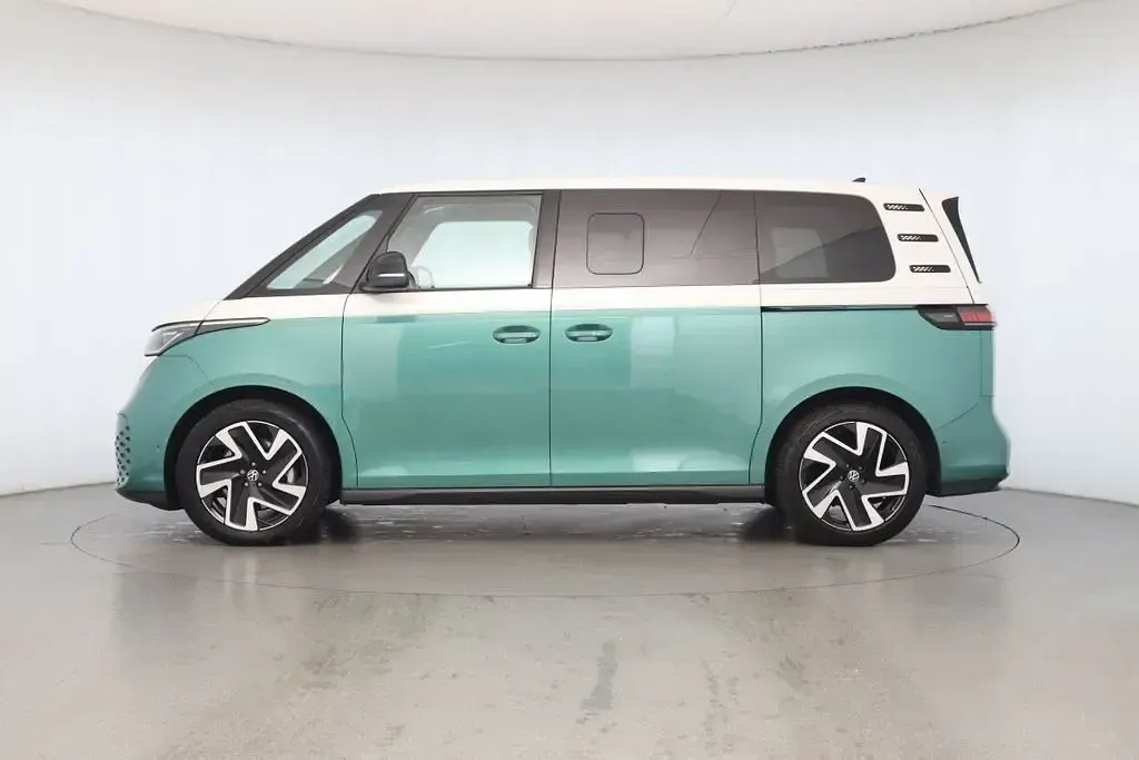 Używany VW ID. Buzz Pro 210 kW (286 KM) 2025 Biały Minivan