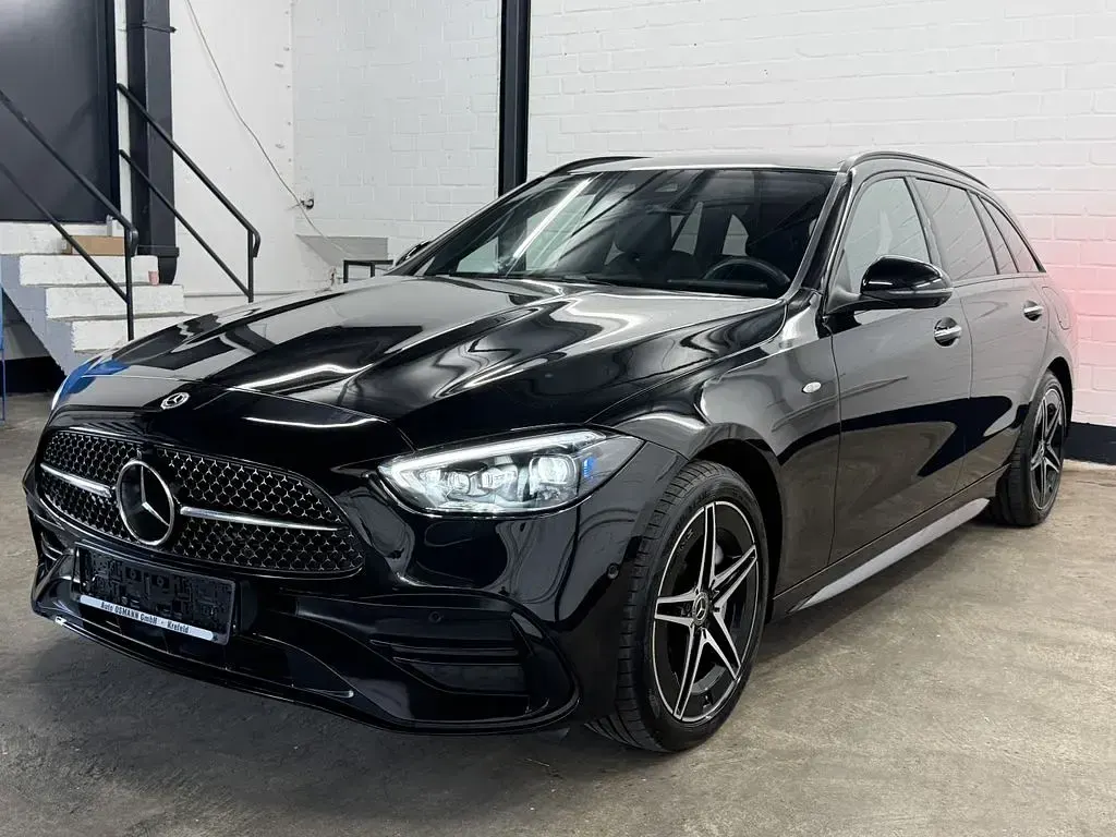 Gebraucht Mercedes C300e AMG line 197 PS (144 kW) 2025 Obsidianschwarz  metalliclack Kombi