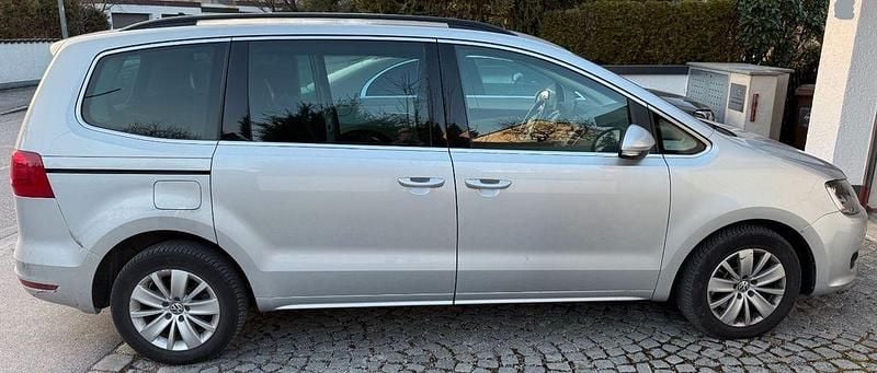 Gebraucht VW Sharan Comfortline 140 PS (102 kW) 2015 Silber Van / Kleinbus