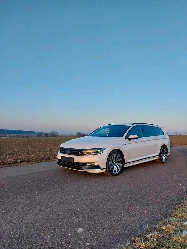 Gebraucht VW Passat R-line 239 PS (175 kW) 2017 Weiß Kombi