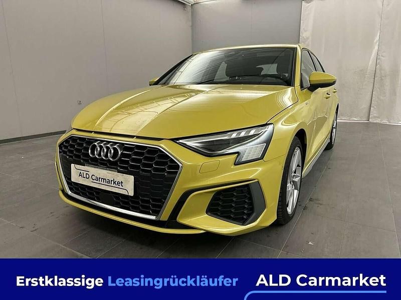 Gelb, creme Gebraucht 2022 Audi A3 Sportback S-Line Kombi | 25.980 € (Fairer Preis) - Bild 1/4