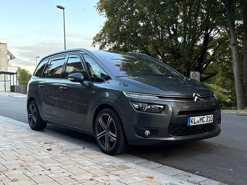 Grau Gebraucht 2013 Citroën Grand C4 Picasso Exclusive Van / Kleinbus | 6.900 € (Fairer Preis) - Bild 1/4