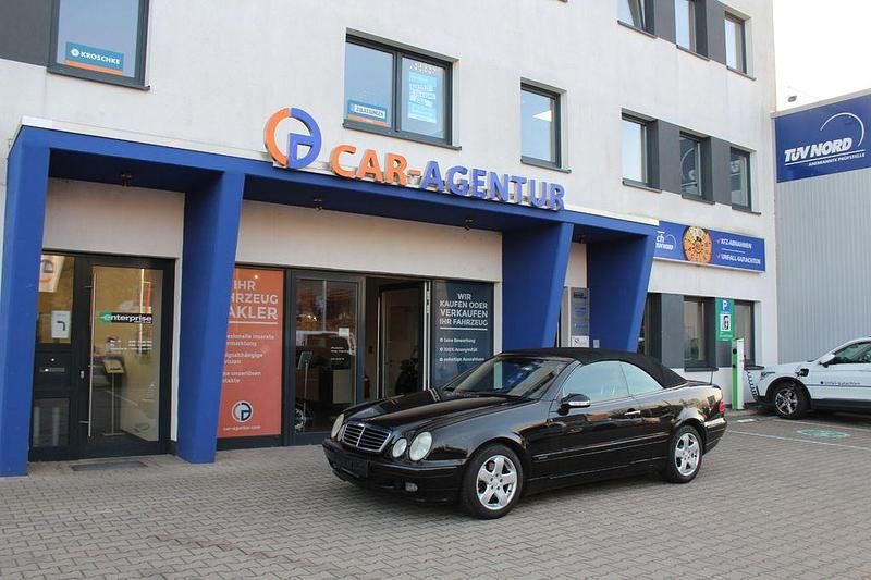 Schwarz Gebraucht 2001 Mercedes CLK230 Avantgarde Cabrio | 4.999 € (Fairer Preis) - Bild 1/4
