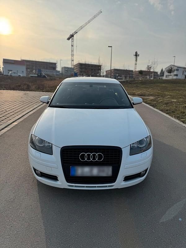 Gebraucht Audi A3 105 PS (77 kW) 2007 Weiß Kleinwagen
