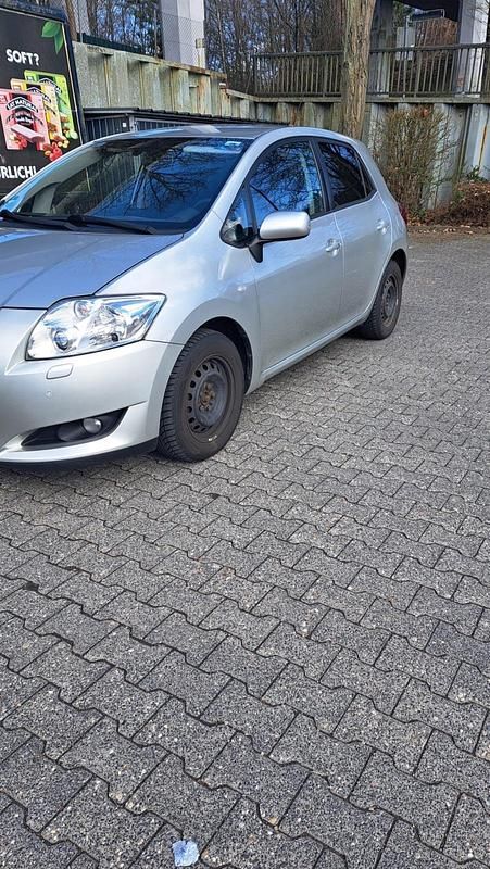 Gebraucht Toyota Auris 124 PS (91 kW) 2007 Grau Kleinwagen
