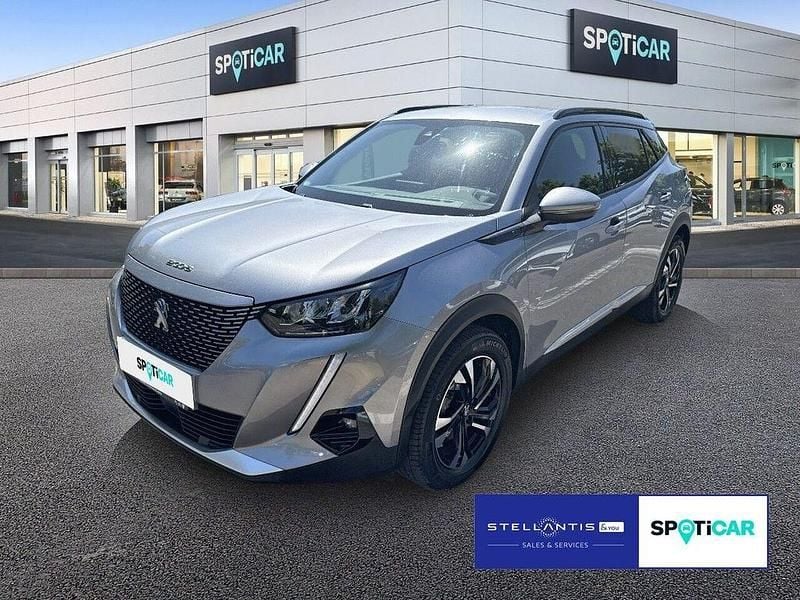 Grau Gebraucht 2021 Peugeot e-2008 Allure SUV | 15.430 € (Superpreis) - Bild 1/4