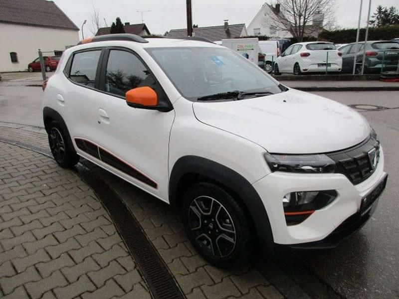 Gebraucht Dacia Spring Comfort Plus 33 kW (45 PS) 2022 Weiss kaolin Kleinwagen