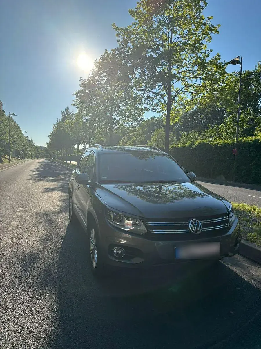 Gebraucht VW Tiguan Cup 177 PS (130 kW) 2014 Grau SUV