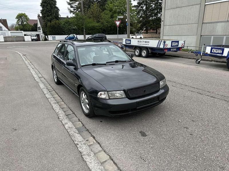 Schwarz Gebraucht 1996 Audi A4 Kombi | 2.400 € (Fairer Preis) - Bild 1/4