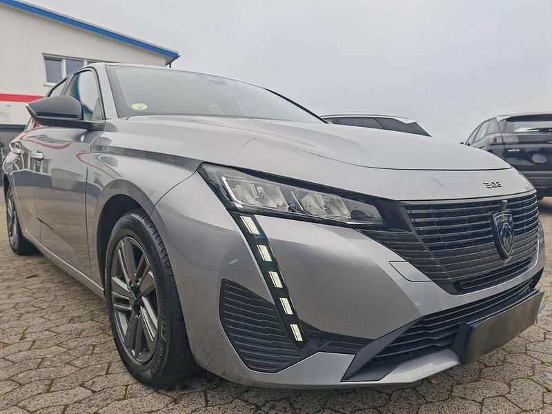 Gebraucht Peugeot 308 SW 131 PS (96 kW) 2022 Grau Kombi