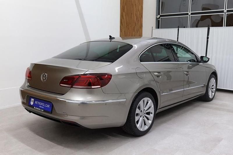 Second-hand VW CC 160 CP (117 kW) 2012 Maro Berlinǎ