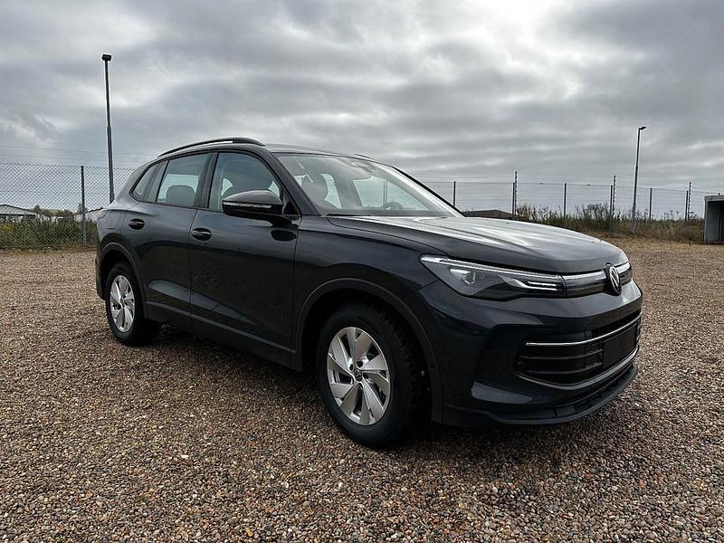 Gebraucht VW Tiguan 150 PS (110 kW) 2025 Grau SUV