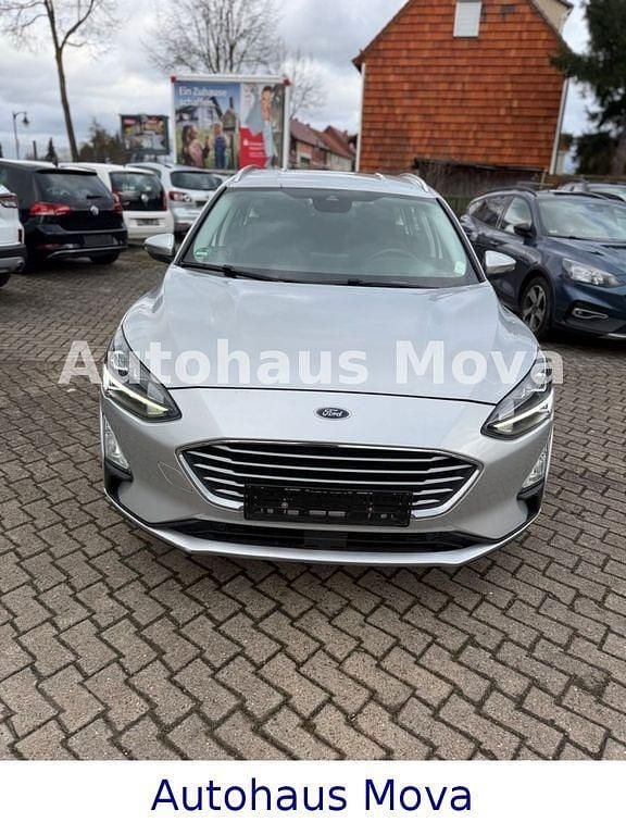 Gebraucht Ford Focus Cool & Connect 120 PS (88 kW) 2020 Silber Limousine