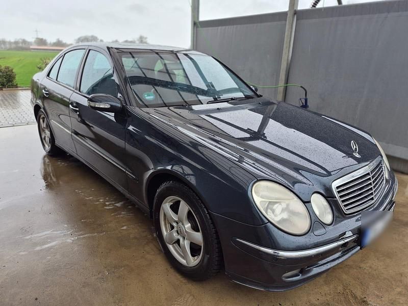 Gebraucht Mercedes E280 190 PS (139 kW) 2006 Blau Limousine