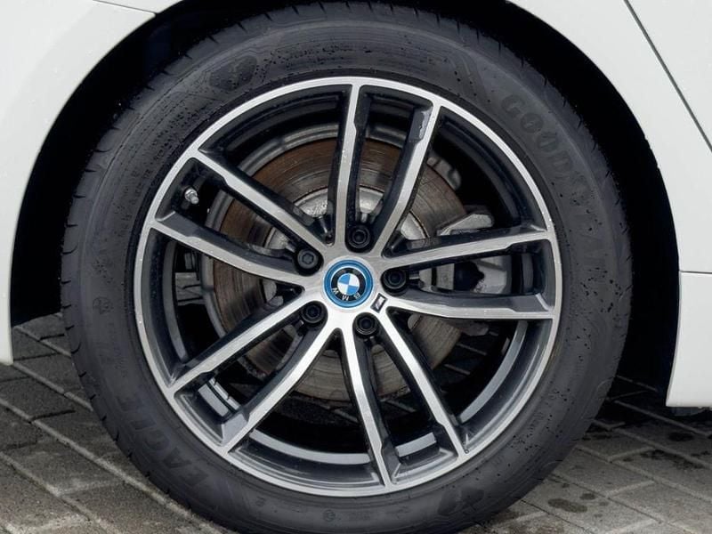 Gebraucht BMW 520 M Sport 204 PS (150 kW) 2022 Weiss Kombi