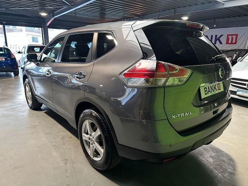 Gebraucht Nissan X-Trail Acenta 131 PS (96 kW) 2015 Grau SUV