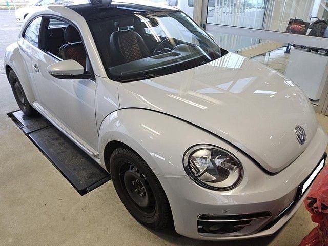 Gebraucht VW Beetle Exclusive 105 PS (77 kW) 2017 White silver metallic Kleinwagen