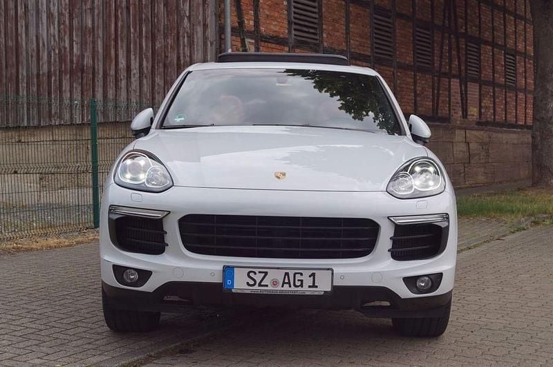 Gebraucht Porsche Cayenne 262 PS (192 kW) 2015 Weiß SUV