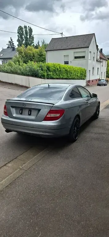 Gebraucht Mercedes C250 204 PS (150 kW) 2012 Grau Coupé