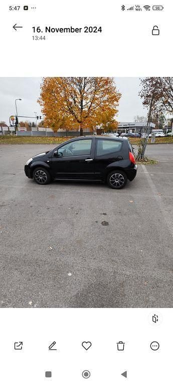 Gebraucht Citroën C2 Comfort 60 PS (44 kW) 2004 Schwarz Kleinwagen