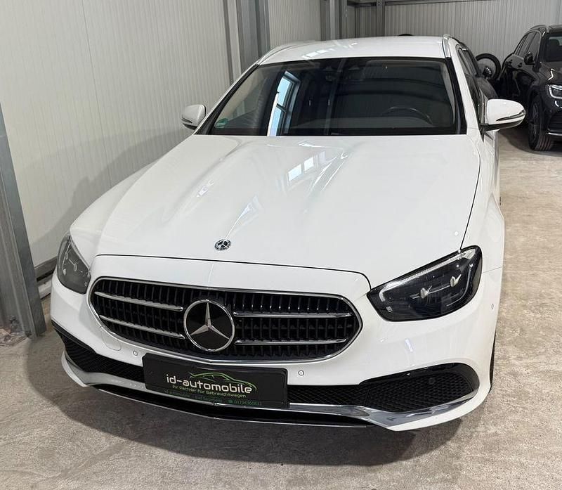 Gebraucht Mercedes E300 306 PS (225 kW) 2020 Weiß Kombi