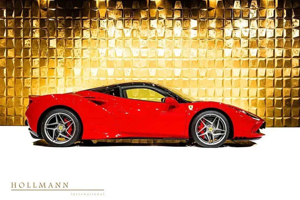 Gebraucht Ferrari F8 719 PS (528 kW) 2022 Rot Coupé