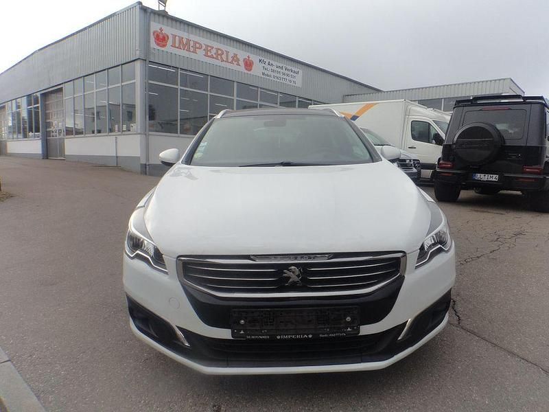 Weiß Gebraucht 2015 Peugeot 508 Allure Kombi | 6.999 € (Fairer Preis) - Bild 1/4