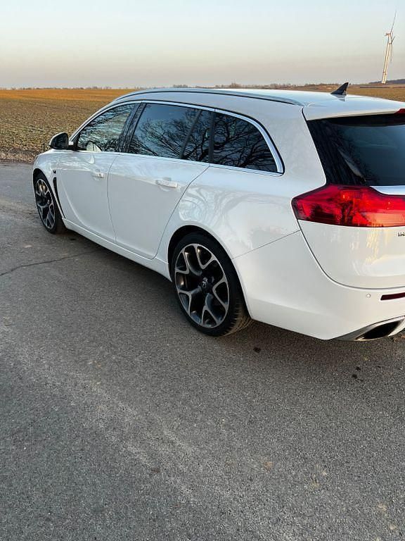 Gebraucht Opel Insignia OPC 325 PS (239 kW) 2009 Weiß Kombi
