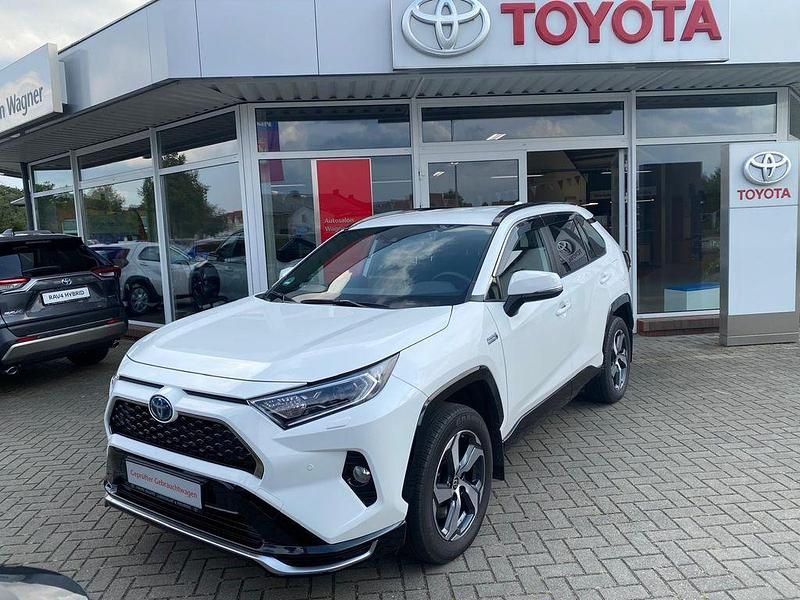 Weiß Gebraucht 2021 Toyota RAV4 Hybrid SUV | 31.900 € (Superpreis) - Bild 1/4