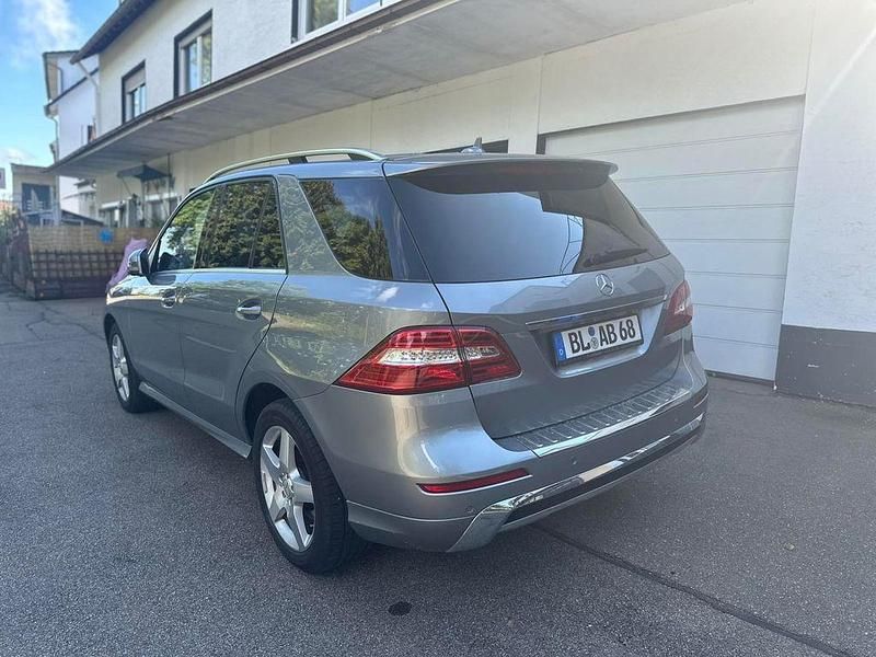 Gebraucht Mercedes ML350 258 PS (189 kW) 2014 Silber SUV