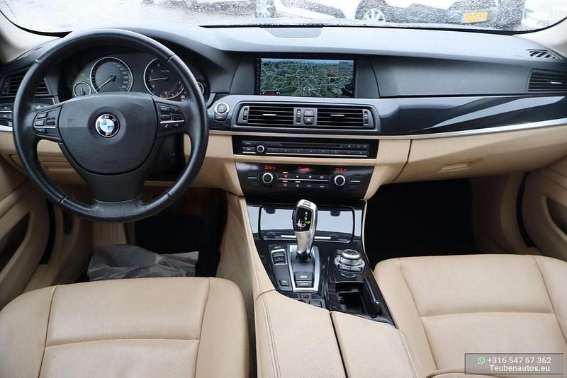 Gebraucht BMW 520 Executive 184 PS (135 kW) 2012 Blau Limousine