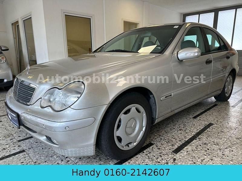 Silber Gebraucht 2002 Mercedes C180 Limousine | 2.980 € (Guter Preis) - Bild 1/4