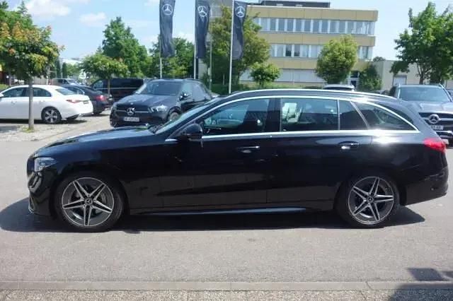 Gebraucht Mercedes C300 AMG 265 PS (194 kW) 2024 Lack obsidianschwarz Kombi