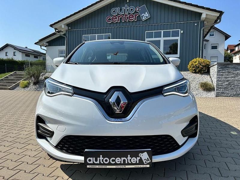 Gebraucht Renault Zoe Experience 80 kW (110 PS) 2020 Weiß Kleinwagen